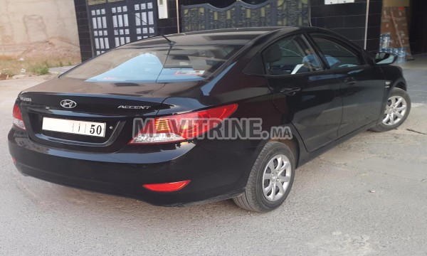 Hyundai accent 1.6 crdi modèle 2013 diesel