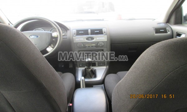 Mise en vente d'une Ford Mondeo Berline