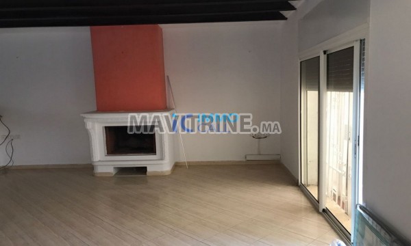 Villa exceptionnel 400m² en location située à Harhoura