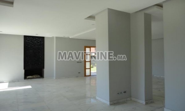 Villa de 667 m² à Bouskoura .