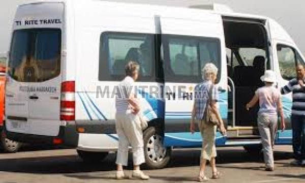 chauffeur de transport touriste