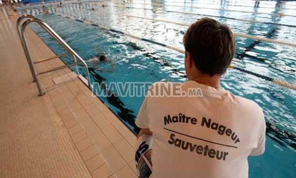 maitre nageur sauveteur  O