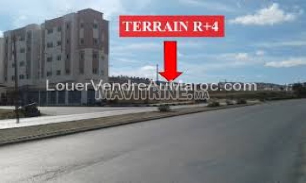 Terrain R plus 4 a deux façades