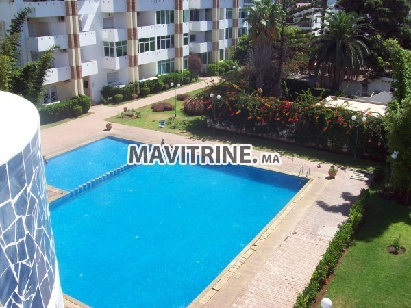 Appartement 91 m2 avec piscine et jardin au bord de mer.