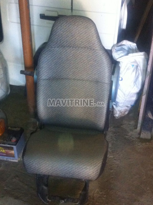 siege fauteuil  isuzu FTR