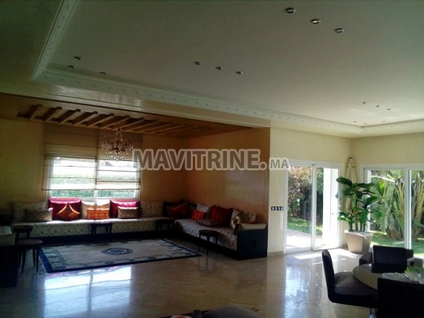 belle villa de 550 m² à bouskoura