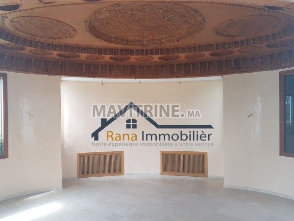 Villa de haute gamme en location à Rabat Souissi