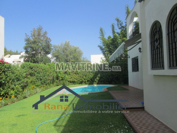 Une villa sympa avec piscine à louer sur Hay Riad Rabat