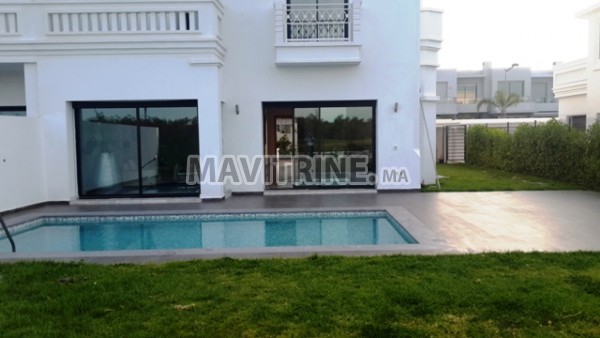 Villa de 550 m² à Bouskoura.