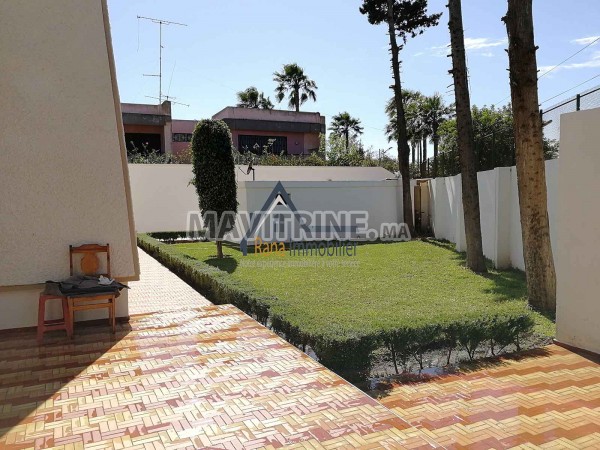 Villa sublime de 2000m à louer sur Rabat Souissi