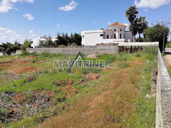 Terrain zone villa de 2045m à vendre à Rabat Souissi