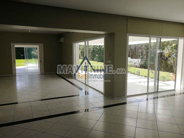 Location villa sublime de 1000m² à Souissi Rabat