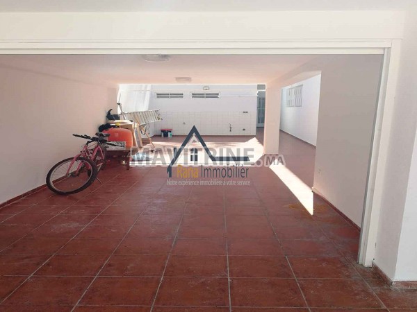 Location villa sublime de 1000m² à Souissi Rabat