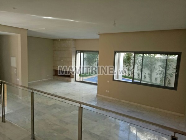 Villa de 350 m² à Dar Bouazza