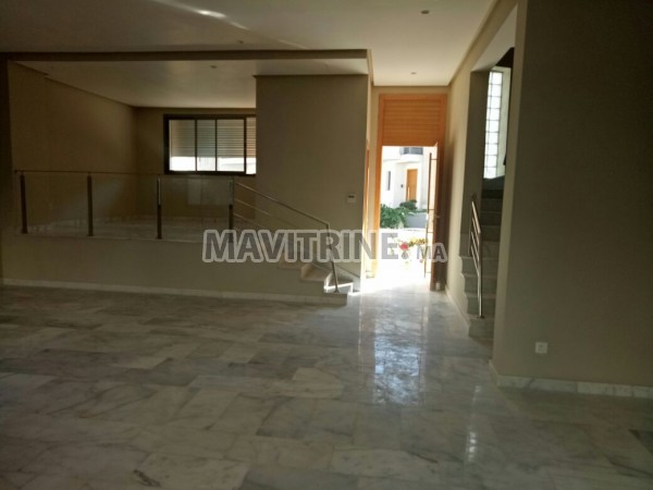 Villa de 350 m² à Dar Bouazza