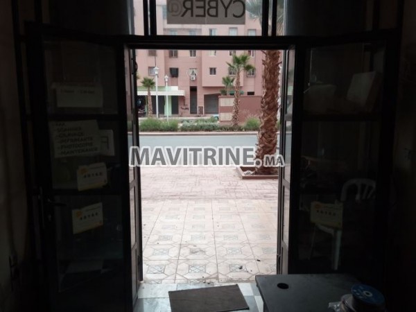 Magasin 38m2 donnant sur avenue