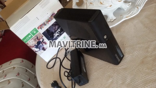 XBOX 360 super slim Neuf