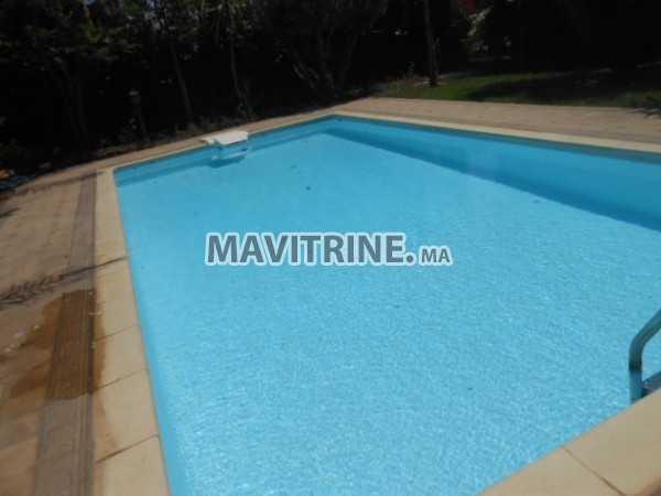 Villa piscine de 400 m² à Targa