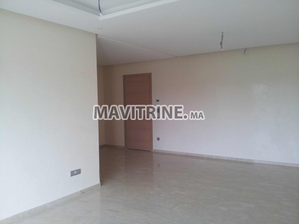 Appartement de standing 144 m2 à louer à Hay Riyad Rabat