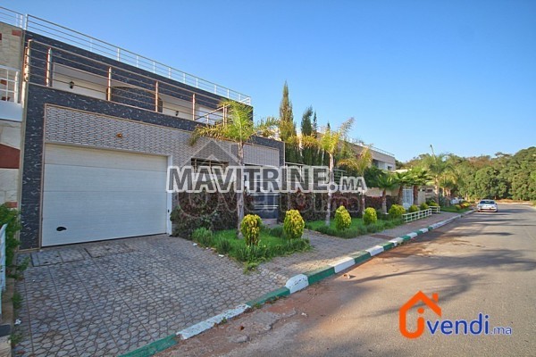 Villa NEUVE à vendre 375m2 - Kenitra