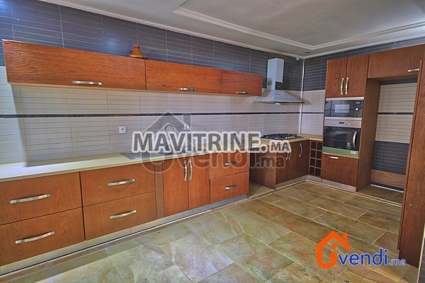 Villa NEUVE à vendre 375m2 - Kenitra