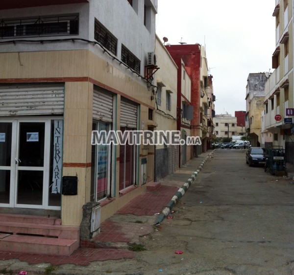 Local commercial de 110m2 rabat 40 million cle / louer 3300