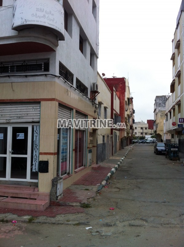 Local commercial de 110m2 rabat 40 million cle / louer 3300