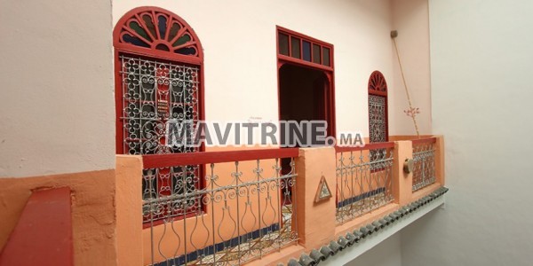 RIAD 200 M2 TITRE ET RENOVE FES MEDINA