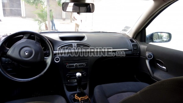 Vente voiture Laguna BVA toute option