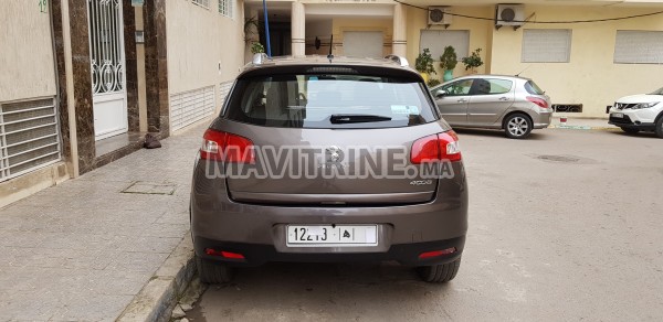 Lhamza peugeot 4008 diesel 6cv