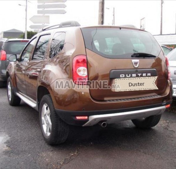 Une voiture Duster 4/4 a vendre