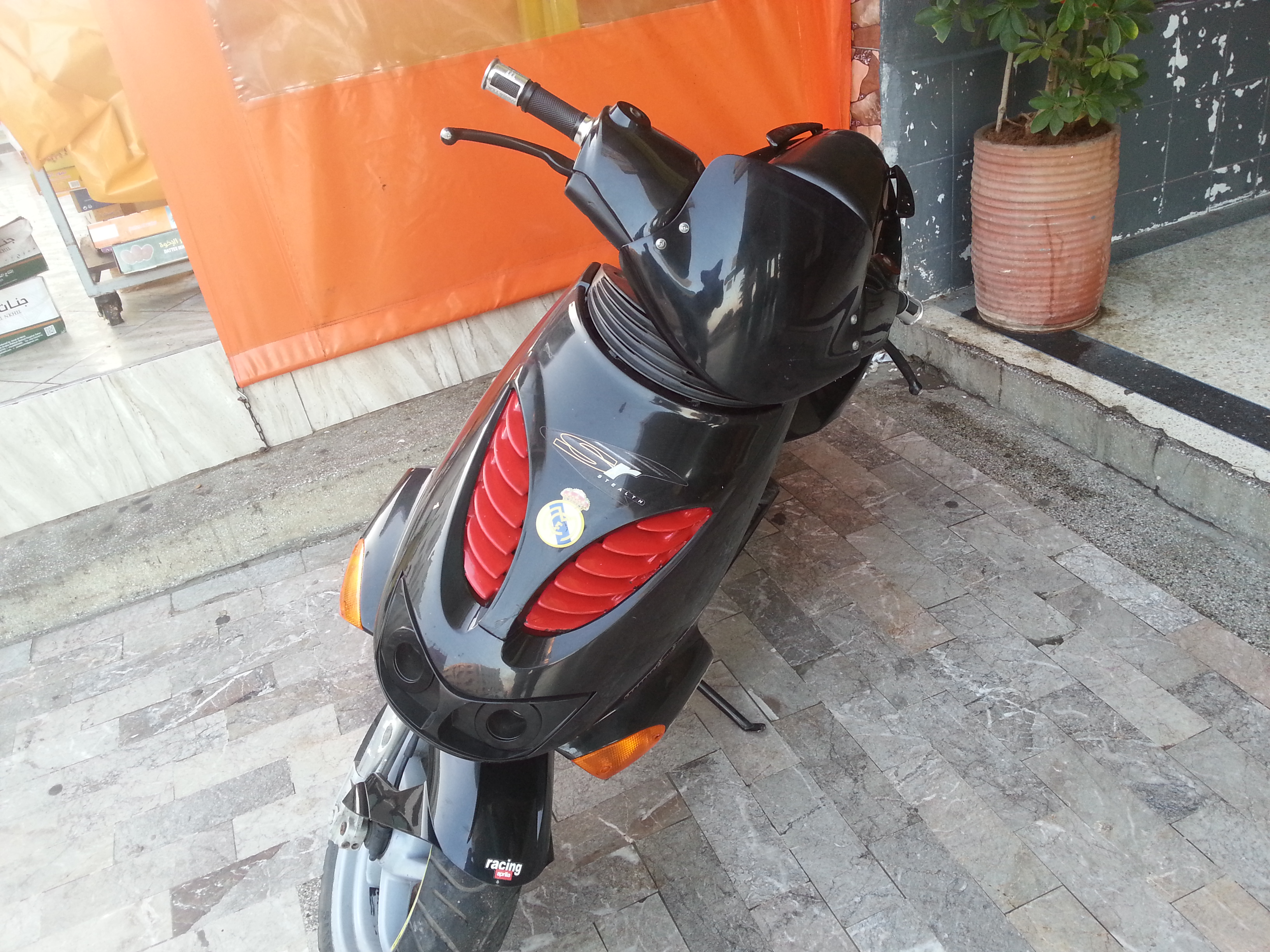 Moto Aprilia Racinge