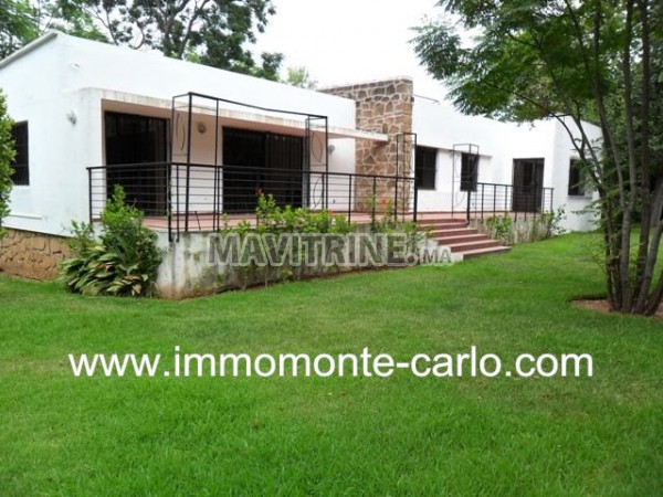 Charmante Villa avec piscine à louer au quartier Souissi RABAT