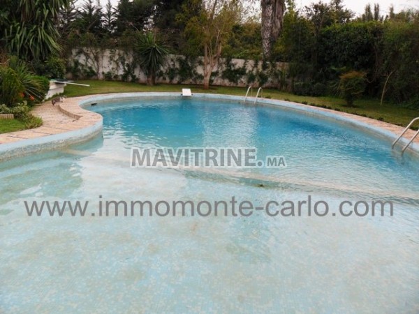 Location villa haut standing à Rabat avec piscine à Rabat- Souissi-