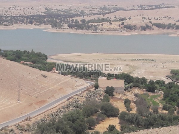 17 hectares titres au lac de takerkouste