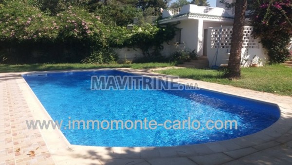 A louer  villa avec piscine au quartier souissi à Rabat