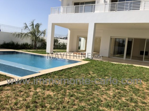 A louer Villa haut standing neuve avec piscine et chauffage central à Souissi