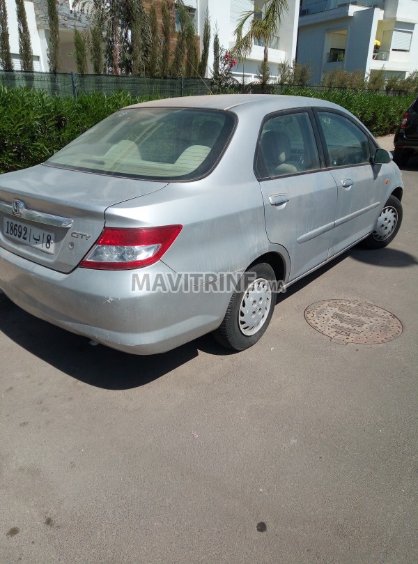 Belle voiture Honda City