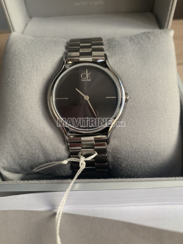 Clavin Klein montre pour femme a vendre urgent jamais utiliser acheter de la suisse