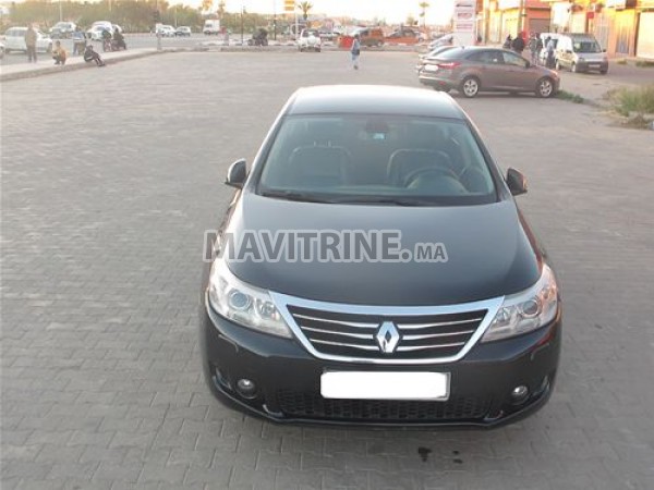 Renault latitude essence