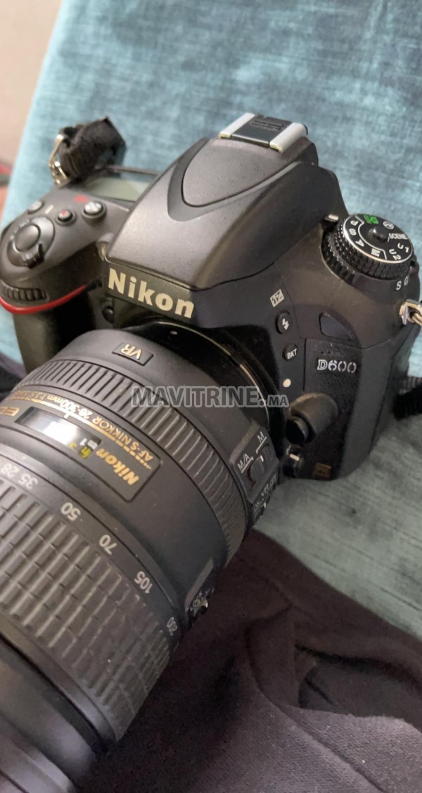 Appareil photo Nikon D 600+zoom