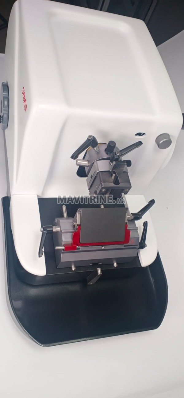 Microtome Manuel Saif CM315