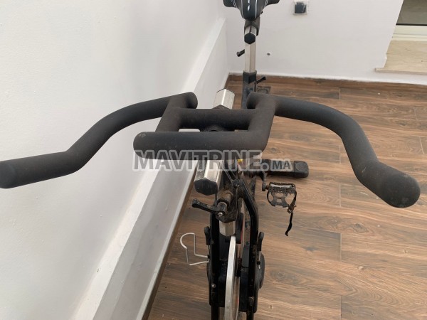 Vélo spinning professionnel