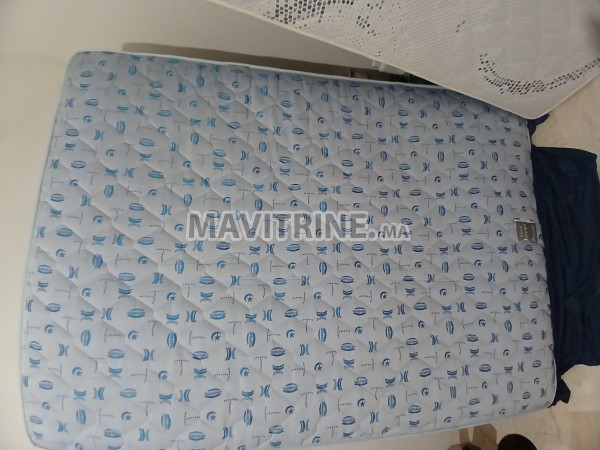 Matelas et sommier à vendre