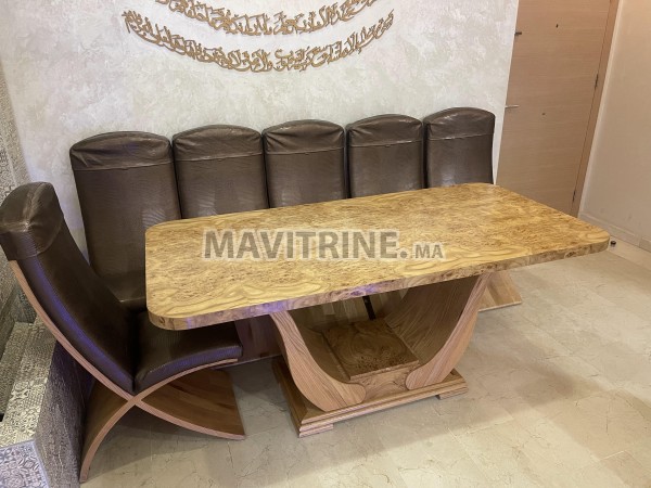 Table à manger en bois chêne + 06 chaises chêne cuir