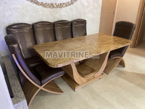 Table à manger en bois chêne + 06 chaises chêne cuir