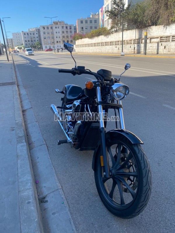 Mise En Vente Une Moto Honda Fury Modèle 2016 En Très Bon État.