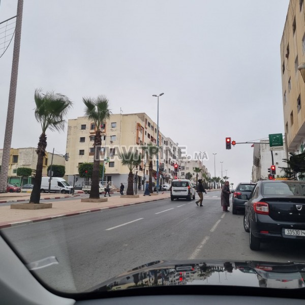 MAGASIN ET CAVE SUR LE BVD HAY QODS BERNOUSSI