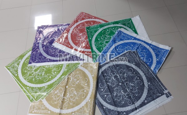 Nappe En Plastique   مفارش المائدة البلاستيكية