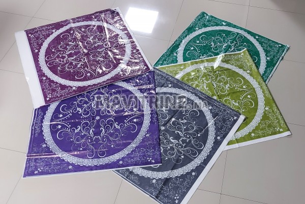 Nappe En Plastique   مفارش المائدة البلاستيكية